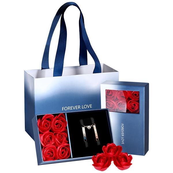 Presente Romântico Kit Pulseira de Casal com Caixa de Rosas